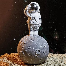Astronaut Moon Shaped Design Statue Sculpture Figurine Desktop Decor A