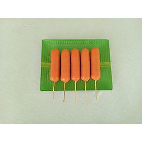 Mua Xúc xích_ mô hình xiên que bằng nhựa