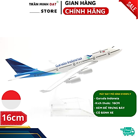 Mô Hình Máy Bay Garuda Indonesia Airline 16cm Kèm Đế Trưng Bày - Trần Minh Đạt Store