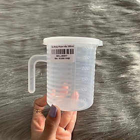 Mua Ca đong nhựa chia vạch 300ml