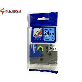 Mua Nhãn in TZ2-551  Khổ rộng 24mm  chữ đen nền xanh dương (Black on blue)  nhãn đa lớp  bám dính cao