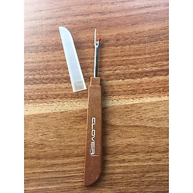 Mua Cây rạch khuy rạch CLOVER khuyết cán giả gỗ đẹp mắt