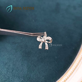 Mặt dây chuyền charm bạc chiếc nơ đính đá