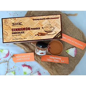 Bột Socola Quế SHE Chocolate 200g của Việt Nam Được Kết Hợp Giữa Bột Socola Nguyên Chất SHE và Bột Quế Giàu Dưỡng Chất, Năng Lượng, Đặc Biệt Rất Tiện Lợi