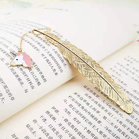 Bookmark Kim Loại Đánh Dấu Sách Hình Lông Vũ Dây Treo -Ngựa Một Sừng