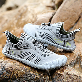Hình ảnh 2021 new wholesale cross-border outdoor rock climbing shoes swimming wading sports five-finger shoes for men and women