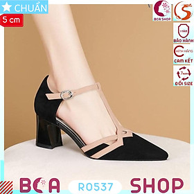 Hình ảnh Giày cao gót nữ màu đen 5p RO537 ROSATA tại BCASHOP đế vuông, mũi nhọn có phối viền khác màu lạ mắt và thời trang