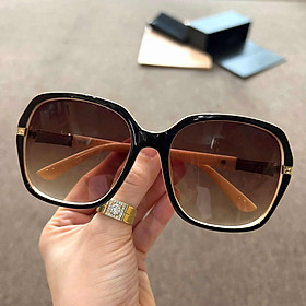 Kính râm nữ thời trang sành điệu phong cách Hàn Quốc