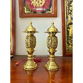 Mua Đôi đèn thờ điện bằng đồng vàng cao 40cm