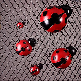12Pcs Mini Metal Ladybug Fence Hanger Wall Hanging Outdoor Garden Decor 10cm