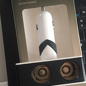 Mua Tẩu sạc dành cho xe ô tô