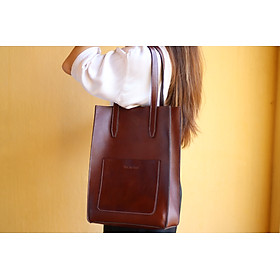 Túi xách da bò nữ cao cấp màu nâu caramel đựng được nhiều vật dụng và cả laptop 13in được thủ công bằng tay 100%