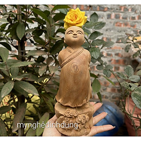 Mua Tượng tùy duyên chú tiểu may mắn bằng gỗ ngọc am thơm nức kt cao 20cm