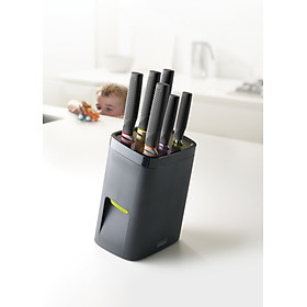 Joseph Joseph - Bộ dao 6 món cao cấp LockBlock Knife Block Set Black 101256 (hộp có khóa an toàn)