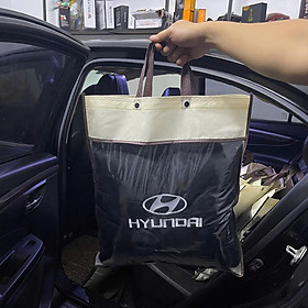 Gối và chăn (mền) 2 trong 1 (logo HYUNDAI) - Sử dụng làm tựa lưng, chăn đắp văn phòng hoặc ô tô tiện dụng