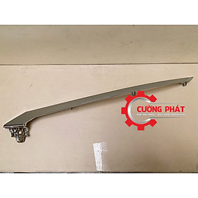 Nẹp mạ cản trước trên Mitsubishi Xpander 2022 mã bên lái 6407A449