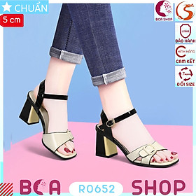Xăng đan nữ đế vuông cao gót 5 phân RO652 ROSATA tại BCASHOP tôn dáng, tôn chân lại êm ái và năng động thời trang