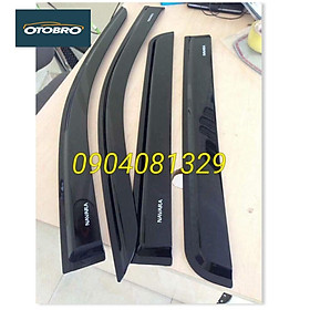 Bộ vè mưa đen dành cho xe Nissan Navara 2015-2018