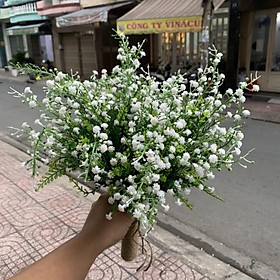 Hoa cầm tay cô dâu baby chất liệu nhựa tặng kèm hoa cài chú rể giangpkc mẫu mới 12/2020