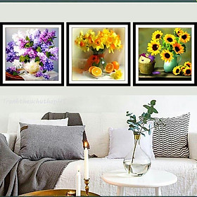 Tranh thêu chữ thập Bình Hoa Khoe Sắc I 122x42cm I LV3141