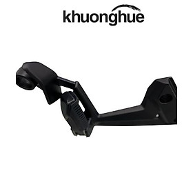 Pas nhôm gác chân sau bên phải màu đen nhám xe Exciter 135,5 số