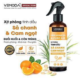 Bình Xịt phòng tinh dầu Sả Chanh, Bạc hà, Quế, Bạch đàn chanh Vemoda giúp hỗ trợ đuổi muỗi, thơm phòng nhanh chóng. Chai xịt hỗ trợ đuổi muỗi từ tinh dầu thiên nhiên