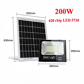 Đèn năng lượng mặt trời 200W, 420 chip Led 5730, pin 42000mAh sáng liên tục 10-15h, chống nước, bụi bẩn IP67, có đèn báo sạc pin