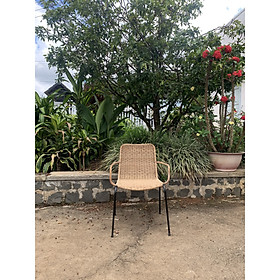 Ghế Tựa Mây Chân Sắt Có Tay Vịn- Rattan Chair With Iron Leg In Minimalism Style- CH0040