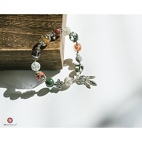Vòng tay phong thủy đá Thạch Anh Ưu Linh Đa Sắc size 10mm - phối phụ kiện Charm bạc Thái 92,5% - Phù hợp với Hợp Mệnh Hỏa, Mệnh Thổ, Mệnh Kim, Mệnh Thủy, Mệnh Mộc - Vietgemstones - BGHO10S01