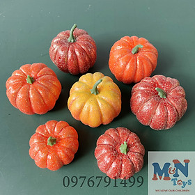 Set 7 quả bí ngô phủ nhũ lấp lánh nhiều màu sắc , kích cỡ từ 8cm - 10cm trang trí Halloween