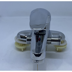 Sen liền chậu Lavabo, nóng lạnh. Vật liệu bằng hợp kim mạ chrome bóng. Bền, đẹp, dễ dàng vệ sinh lau chùi.  SLCLI01