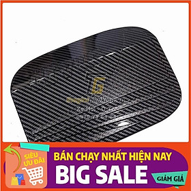 Ốp nắp đậy bình xăng Honda Civic vân Carbon