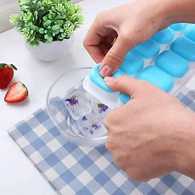 Mua Khuân Làm Đá Viên Có Năp Đạy Đế Khay Silicon Tiện Lợi Dễ Lấy
