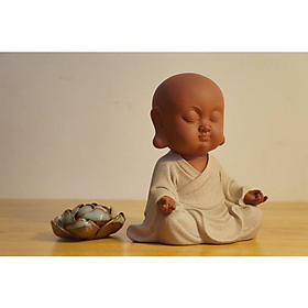Mua Chú Tiểu Thiền Định và Niệm Chú Để Phòng Khách