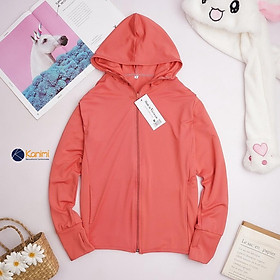 Khác với đồ người lớn đồ trẻ em ở Uniqlo đáng sắm nhất lúc này là áo khoác vì vừa rẻ vừa hời #37 Khác với đồ người lớn đồ trẻ em ở Uniqlo đáng sắm nhất lúc này là áo khoác vì vừa rẻ vừa hời