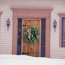 Artificial Wreath Christmas Winter Wreath Garland for Door Wedding