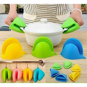 Bao tay Nhấc Nồi Bằng Silicon màu ngẫu nhiên