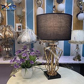Mua Đèn Bàn Đẹp Trang Trí Phòng Ngủ  Thân Hợp Kim Mạ Vàng  Chao Vải Đen  Đèn Ngủ Để Bàn Kèm Bóng LED MB6108