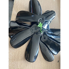 Mua Đón Gót Giày Bằng Nhựa Mica Có Móc Treo Thìa Khóa Tiện Lợi