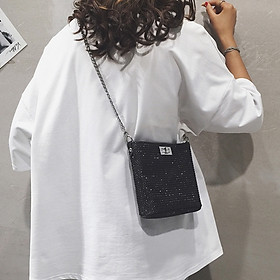 IELGY Foreign style women's bag with diamond chain messenger bag and women's versatile ins Bucket Bag