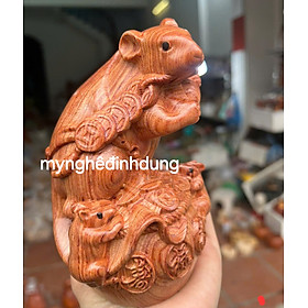 Mua Tượng chú chuột mẹ  con bằng gỗ hương đá cao 15x9x9cm