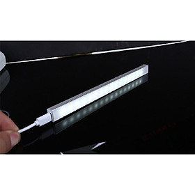 Mua Đèn LED thắp sáng mini thông minh tích hợp công tắc cảm ứng và cổng sạc MicroUSB (Tặng 2 nút kẹp cao su giữ dây điện-Màu ngẫu nhiên)