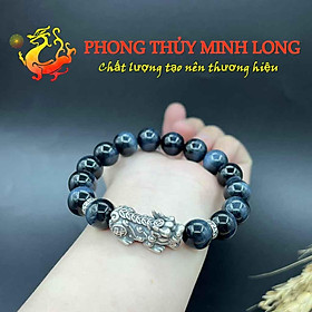 Vòng đá mắt hổ Chim Ưng xanh đen chất lượng 5A mix Tỳ Hưu bạc Thái hợp mệnh Thủy và Mộc - 8 ly