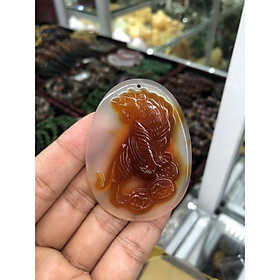 Mặt dây chuyền con cọp tuổi Dần phong thủy đá mã não
