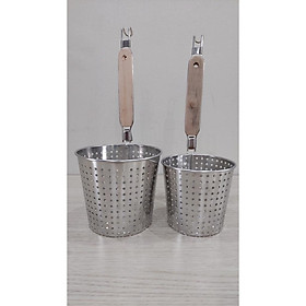 Mua Vợt trụng hủ tiếu  trụng mỳ inox cán gỗ hình oval