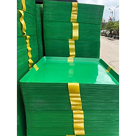 Mua Máng lót đáy lồng gà lồng chim bằng nhựa kich thước 50x50 sâu 3cm