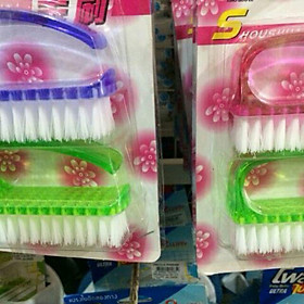 Mua Bộ 2 bàn chải chà móng tay chân bé 7*2.5cm