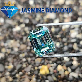 Hình ảnh Kim cương nhân tạo Mỹ Moissanite giác cắt Emerald màu xanh ngọc