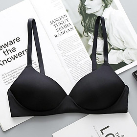 Áo lót cao cấp trơn không gọng mềm mại.