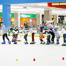 Vé vào cửa Sân băng Vincom Ice Rink Landmark 81 - Áp dụng thứ 7, chủ nhật
